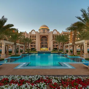 Apartamento Globalstay At Palm Jumeirah Beachfront Paradise With Pool And Gym, Dubai