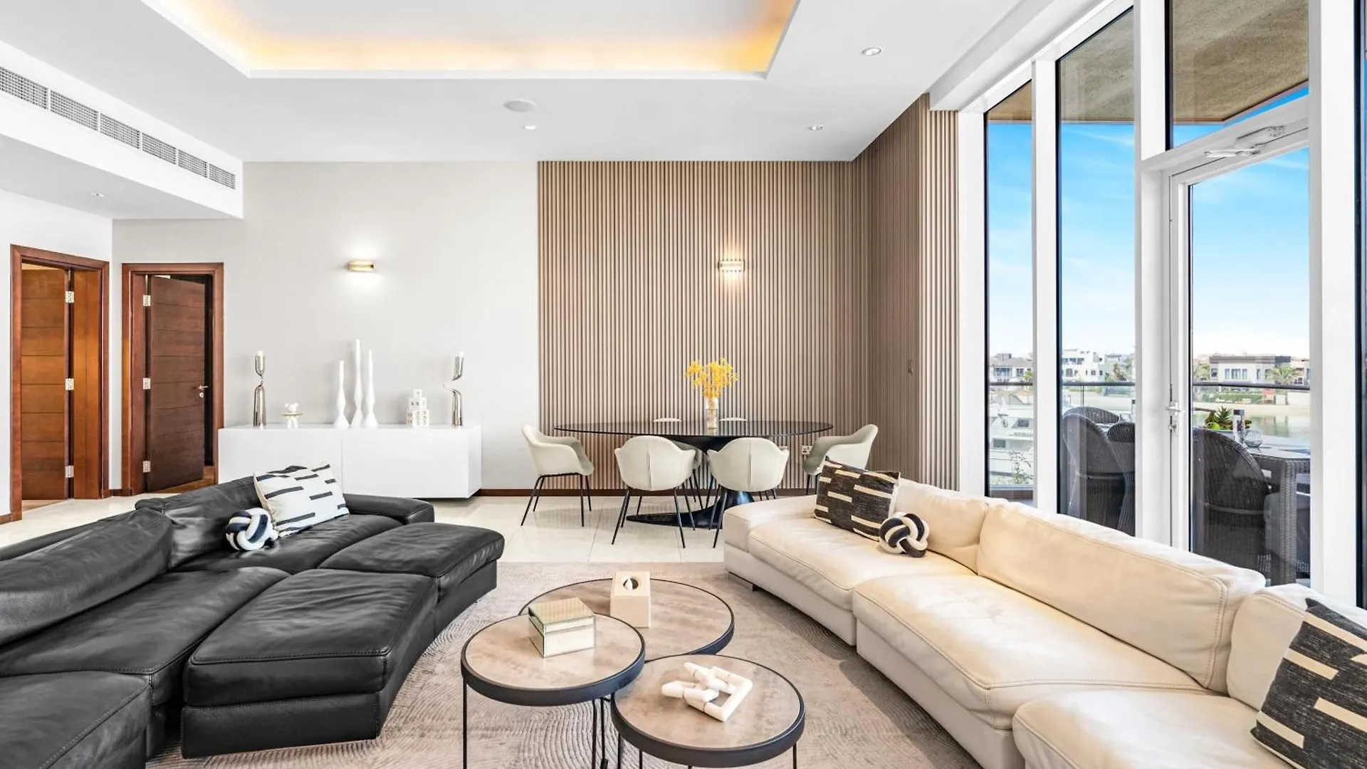 Tiara Residence Deluxe 3 Bedroom Apartment With Private Beach, Burj & Atlantis Sea View United Arab Emirates