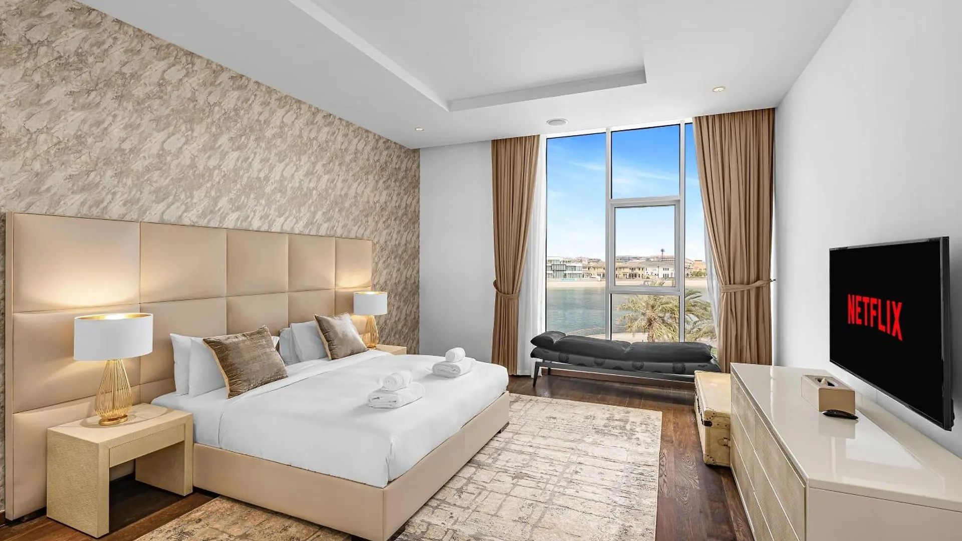 Tiara Residence Deluxe 3 Bedroom Apartment With Private Beach, Burj & Atlantis Sea View Dubai